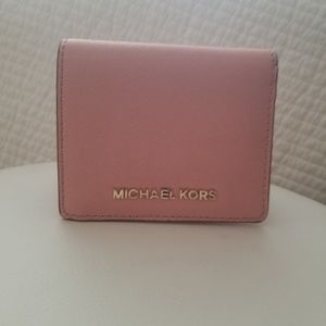 Michael Kors Bifold Pink Wallet